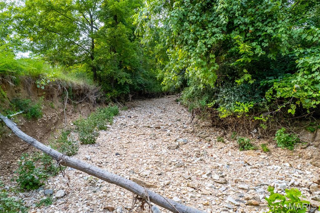 1110 Kiefer Creek Road Ballwin, MO 63021 - Photo 15 of 42