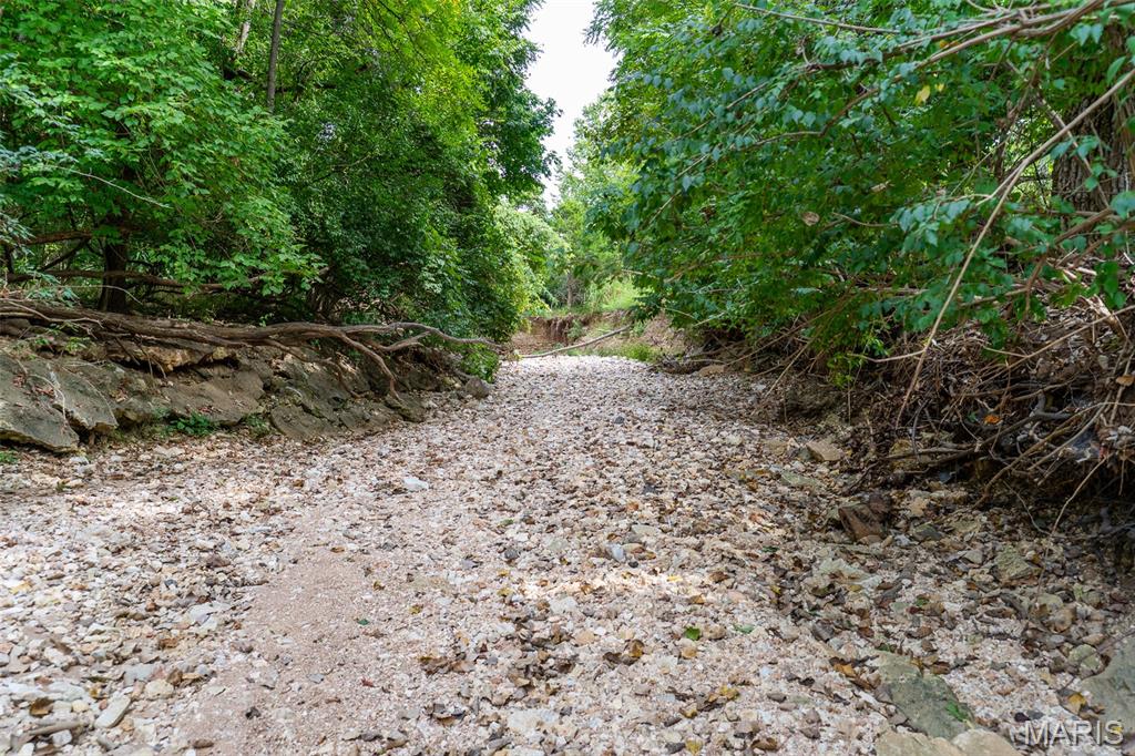 1110 Kiefer Creek Road Ballwin, MO 63021 - Photo 32 of 42