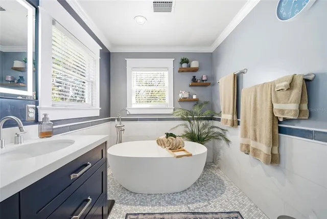 $1,025,000 | 29 North Brown Avenue, Orlando, FL 32801