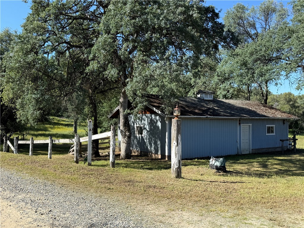 4952 Hidden Springs Road Mariposa, CA 95338 - Photo 4 of 63
