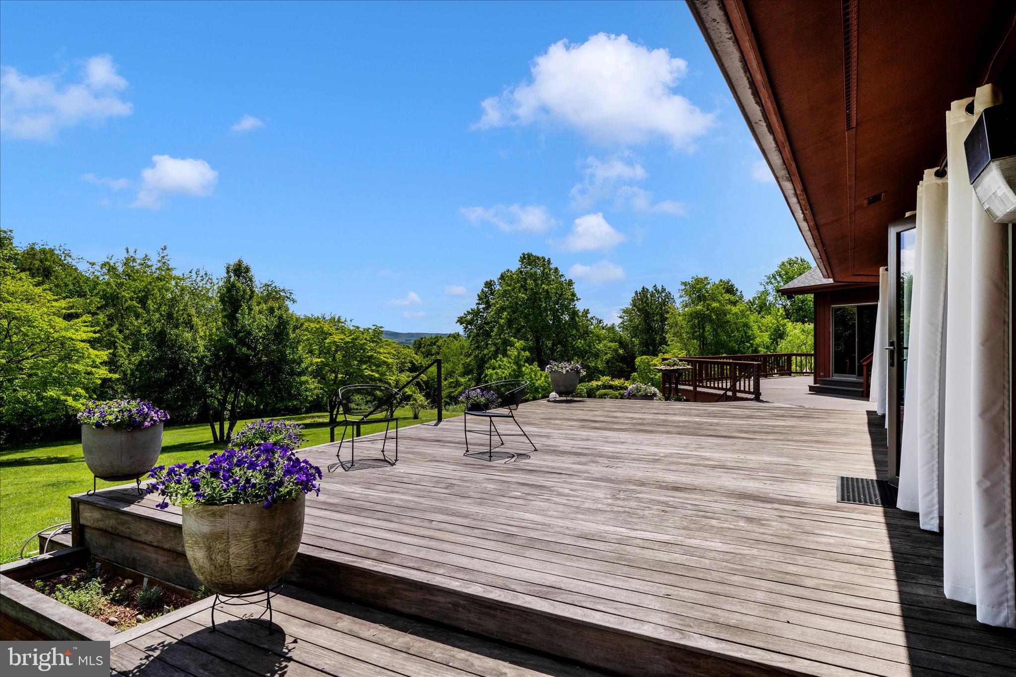 9237 Frostown Road Middletown, MD 21769 - Photo 85 of 113 a view of a terrace with sitting area