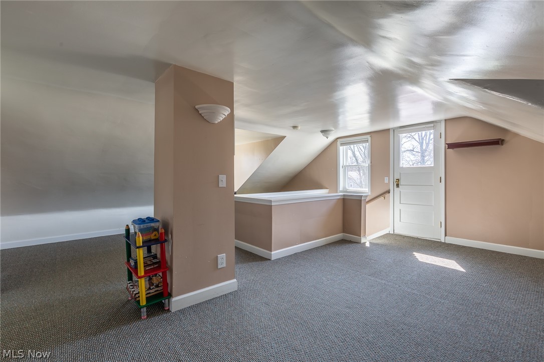 1303 Richmond Road Cleveland, OH 44124 - Photo 17 of 24 Gallery Image 17