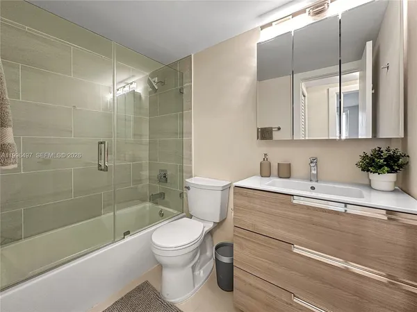 $3,000 | 10185 Collins Avenue, Unit 1206, Bal Harbour, FL 33154