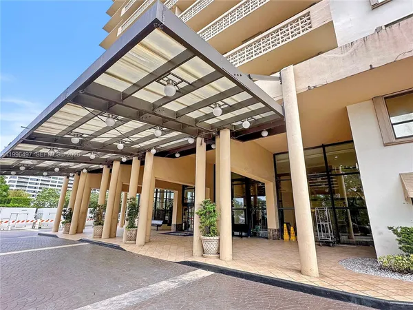 $3,000 | 10185 Collins Avenue, Unit 1206, Bal Harbour, FL 33154