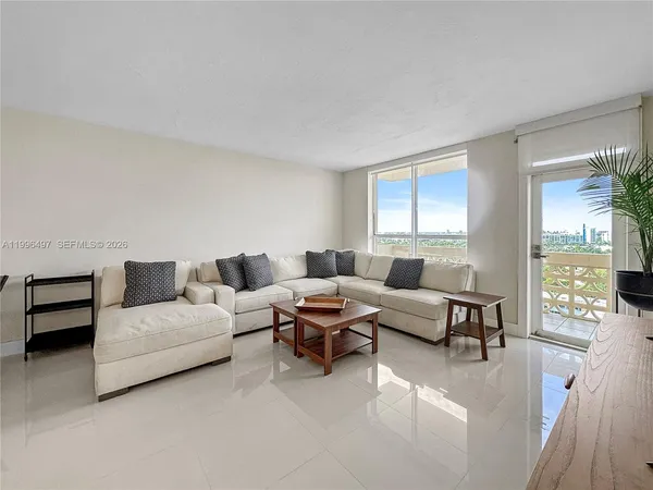 $3,000 | 10185 Collins Avenue, Unit 1206, Bal Harbour, FL 33154