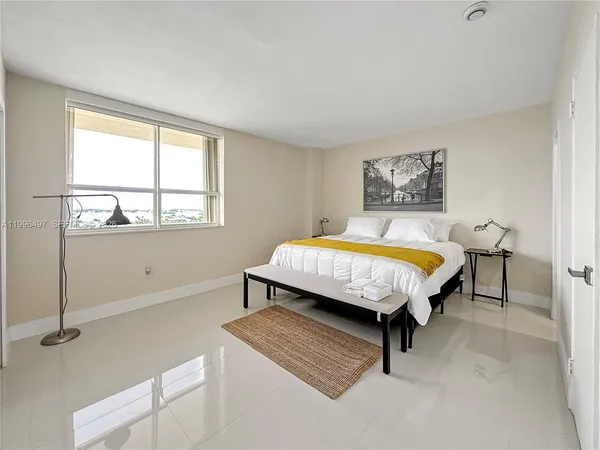 $3,000 | 10185 Collins Avenue, Unit 1206, Bal Harbour, FL 33154