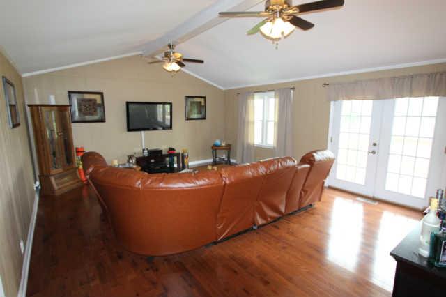 348 Shorter Road Lebanon, TN 37090 - Photo 6 of 9 Main Living Room