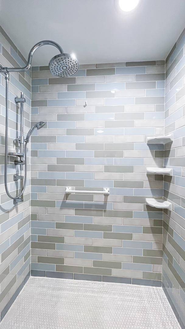 1640 Barry Lane Glenview, IL 60025 - Photo 35 of 42 a close view of closet