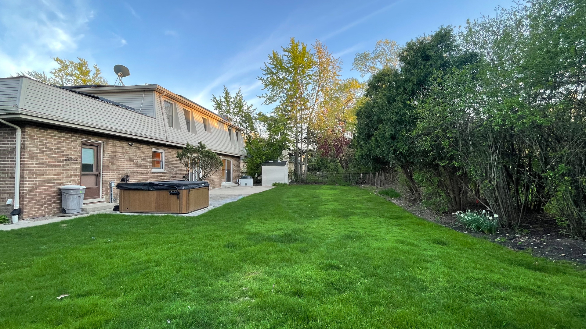 1640 Barry Lane Glenview, IL 60025 - Photo 42 of 42 a view of a house with a backyard