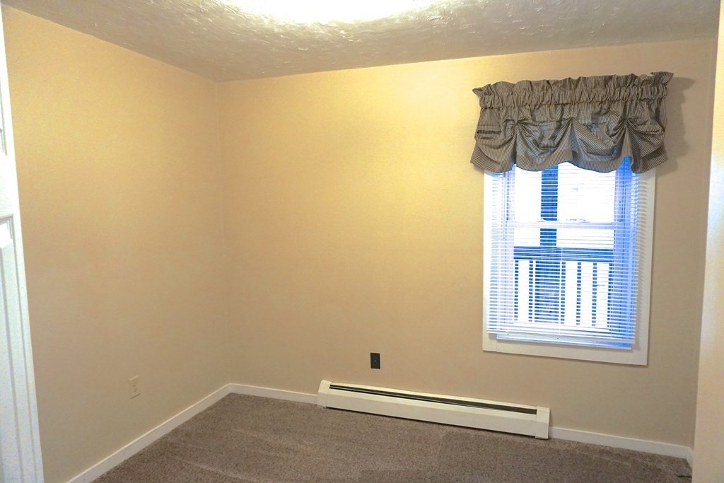 16 Thenius Street Worcester, MA 01607 - Photo 15 of 26 Gallery Image 15