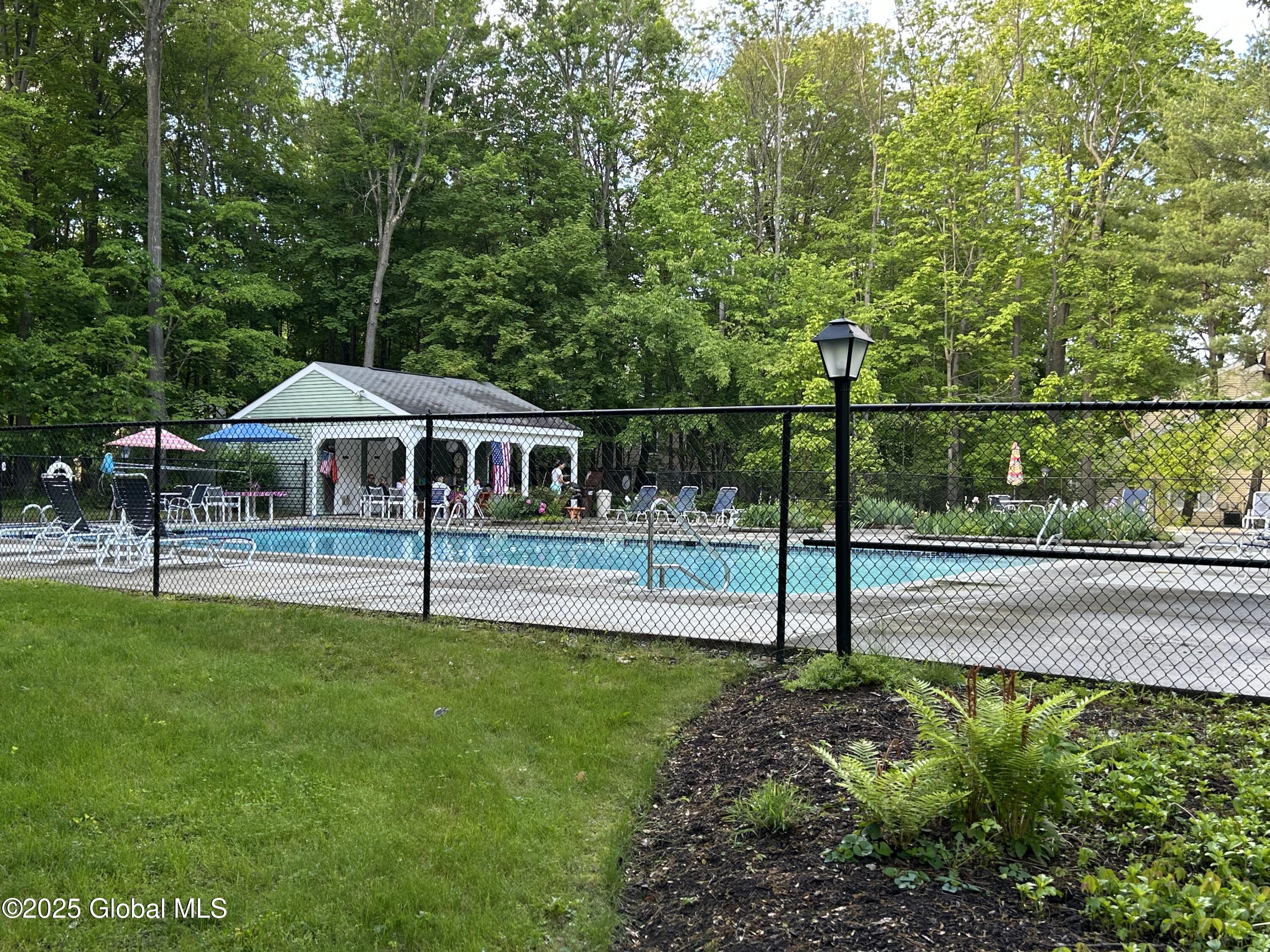 33 Oak Road Bethlehem, NY 12054 - Photo 27 of 29 IMG_3157 (1)