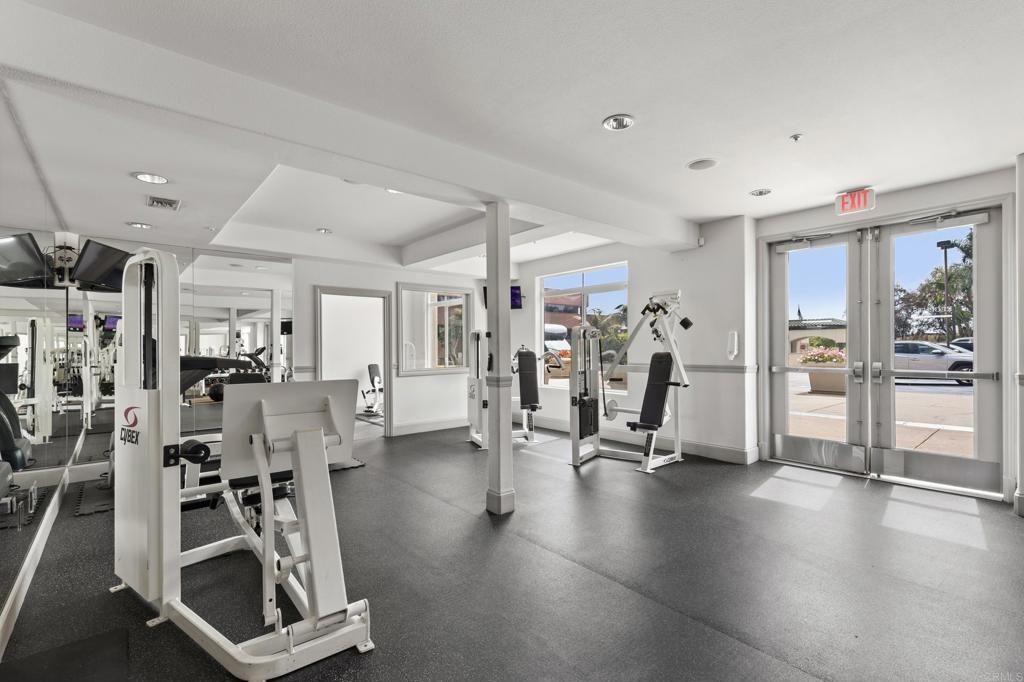 9237 Regents Road, Unit K218 La Jolla, CA 92037 - Photo 11 of 32 Exercise Room