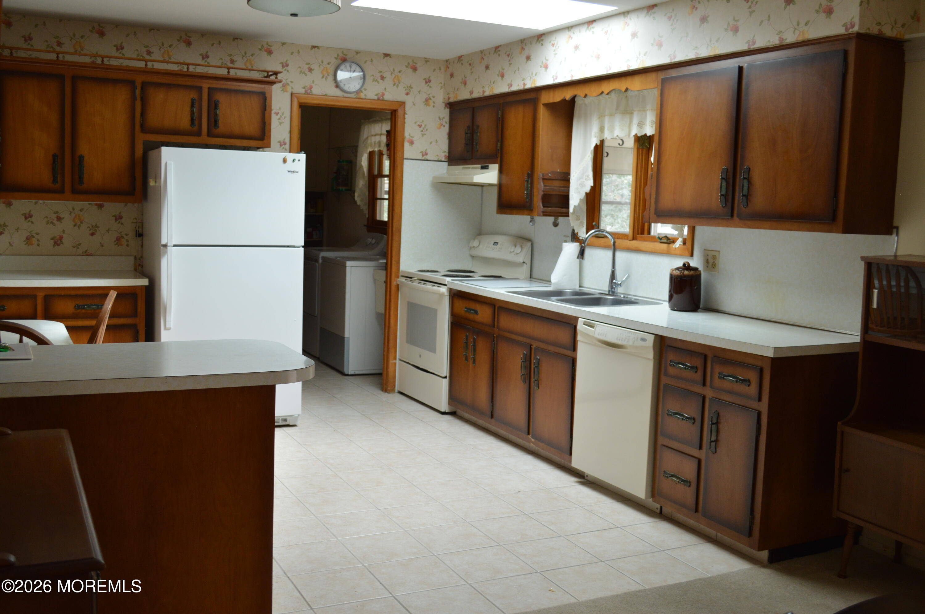 211 Wells Mills Road Waretown, NJ 08758 - Photo 6 of 63 2026-03-19 02.28.51