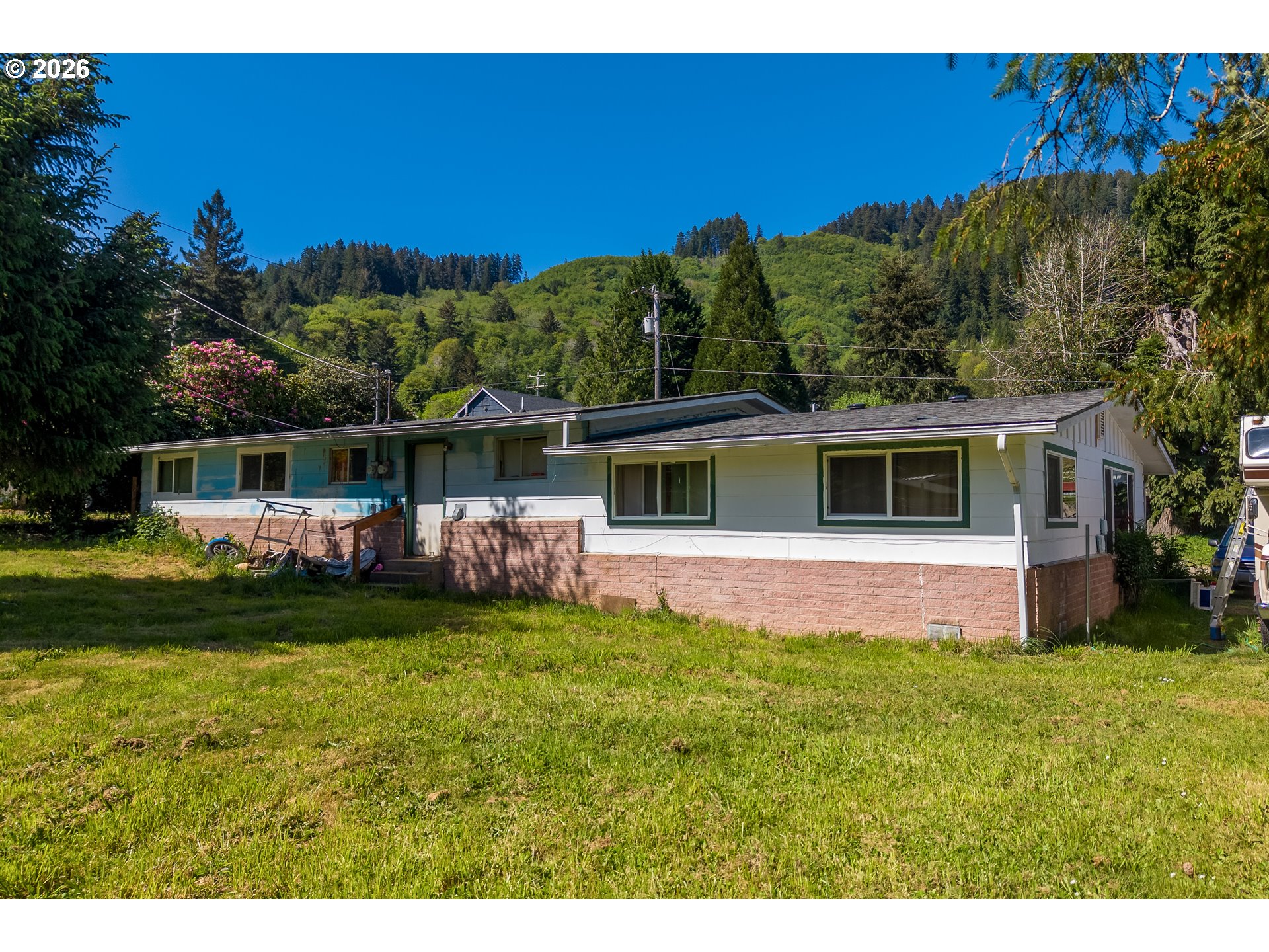 11766 Walnut Avenue Mapleton, OR 97453 - Photo 11 of 22