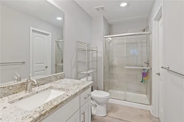$379,000 | 2312 Northeast 72nd Street, Kansas City, MO 64118