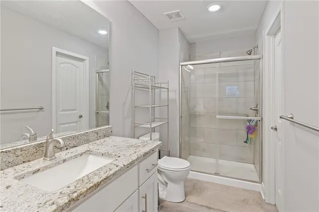 $390,000 | 2312 Northeast 72nd Street, Kansas City, MO 64118