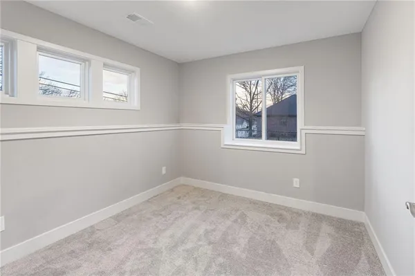 $379,000 | 2312 Northeast 72nd Street, Kansas City, MO 64118