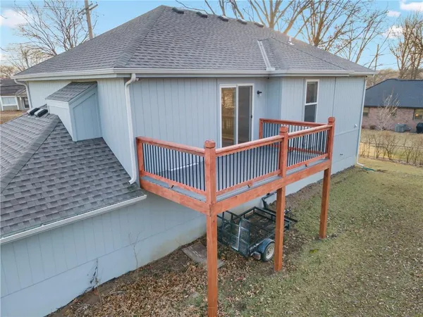 $379,000 | 2312 Northeast 72nd Street, Kansas City, MO 64118