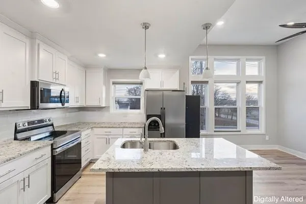 $379,000 | 2312 Northeast 72nd Street, Kansas City, MO 64118