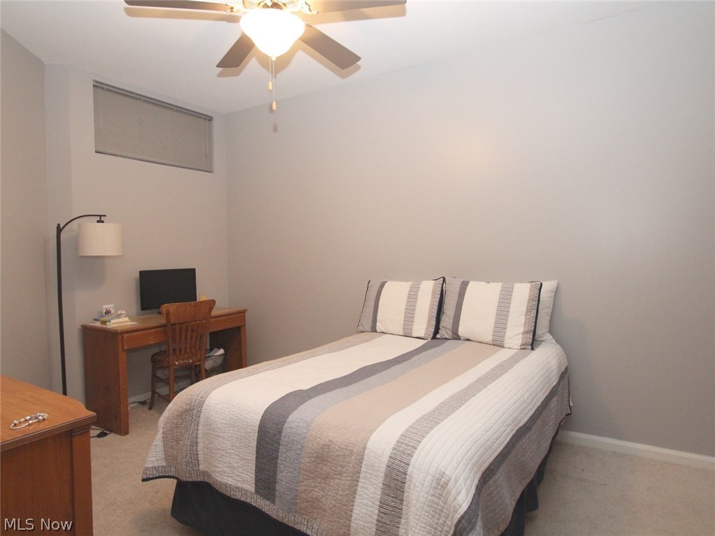 1237-802 Washington Avenue, Unit 802 Cleveland, OH 44113 - Photo 12 of 16 Second bedroom with large closet