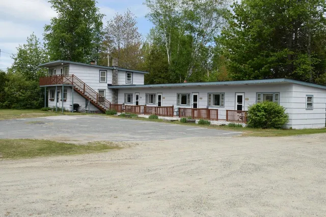 $420,000 | 364 Highway 3, Carroll, NH 03595