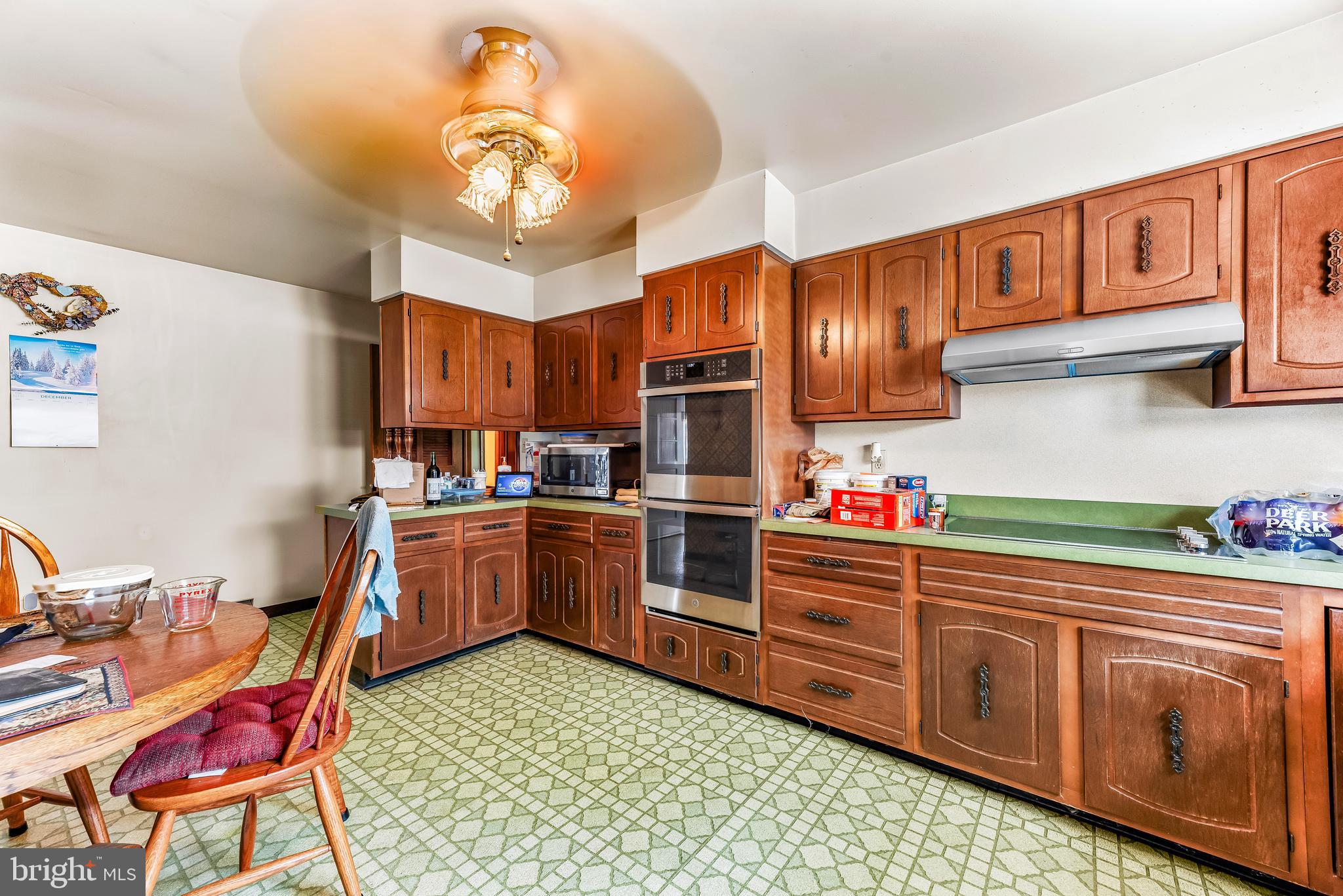 3695 Plum Point Road Huntingtown, MD 20639 - Photo 16 of 27 Lots of eat-in kitchen space or add an island.