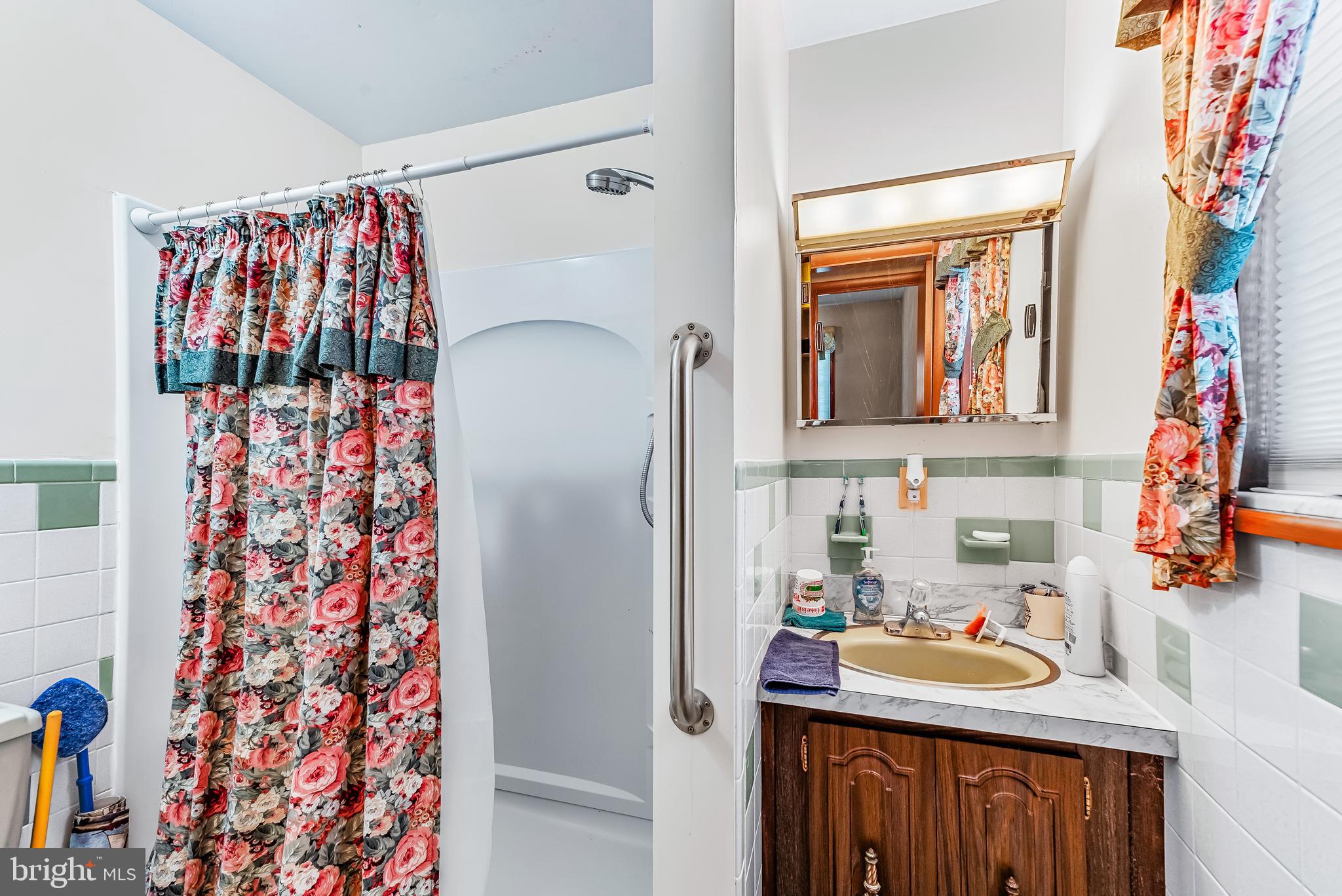 3695 Plum Point Road Huntingtown, MD 20639 - Photo 26 of 27 Second bath, primary bathroom.