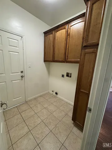 $415,900 | Undisclosed Address, Bakersfield, CA 93308