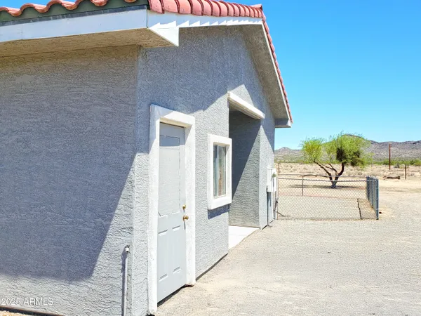 a view of entryway