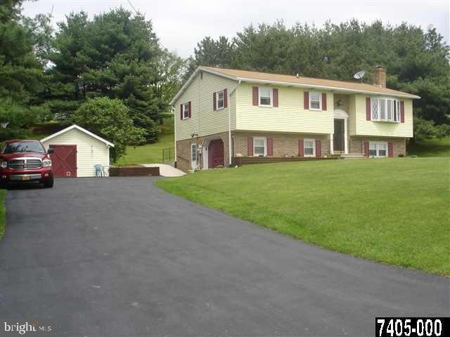 912 Hobart Road Hanover, PA 17331 - Photo 1 of 1