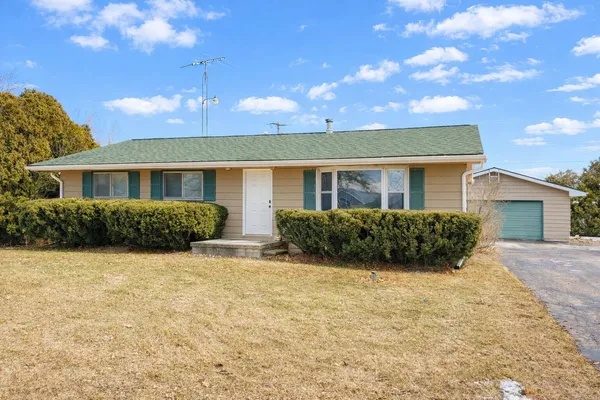 $260,500 | 2200 Sheick Road, Monroe, MI 48162