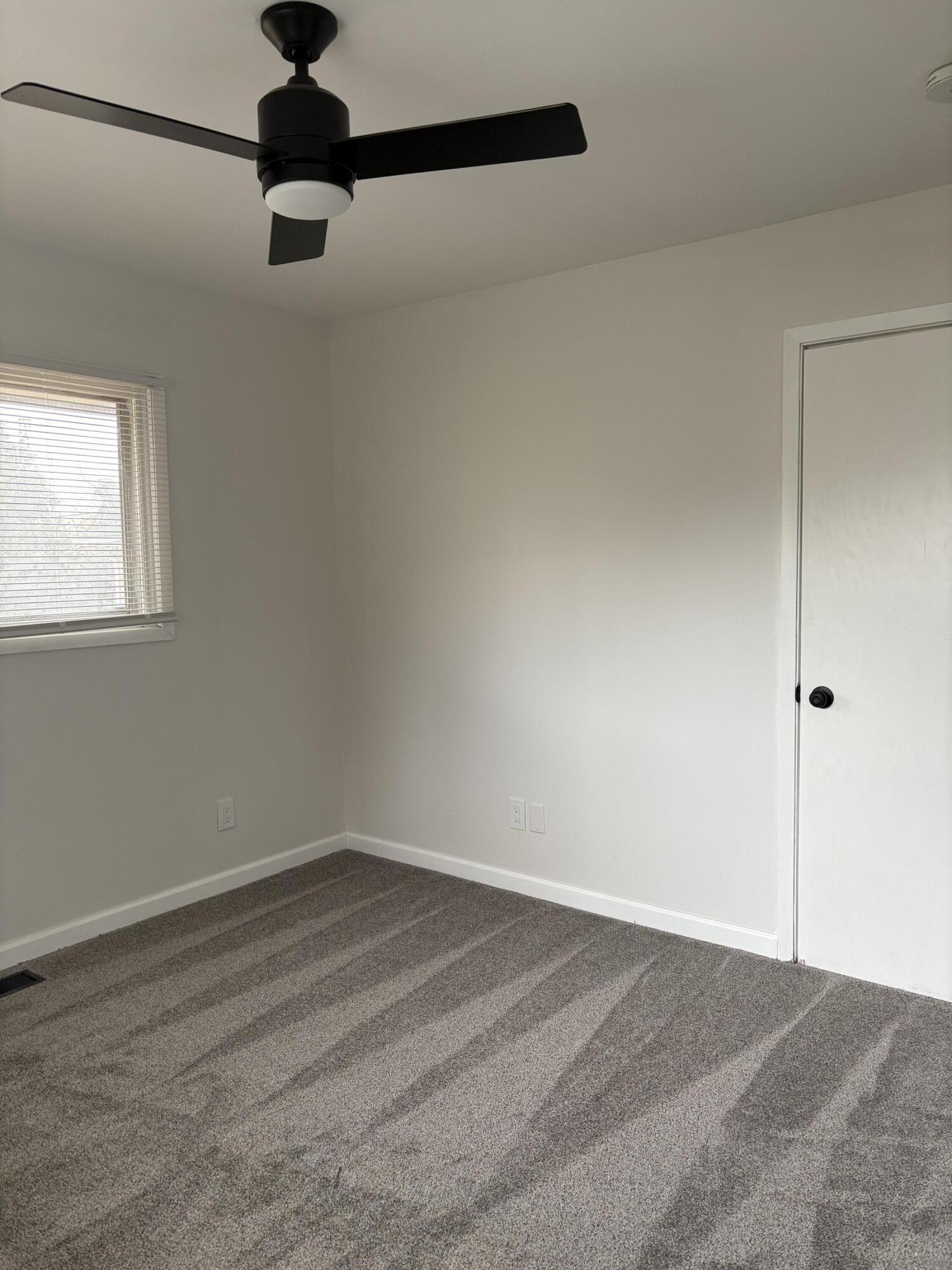 2200 Sheick Road Monroe, MI 48162 - Photo 14 of 16 IMG_1412