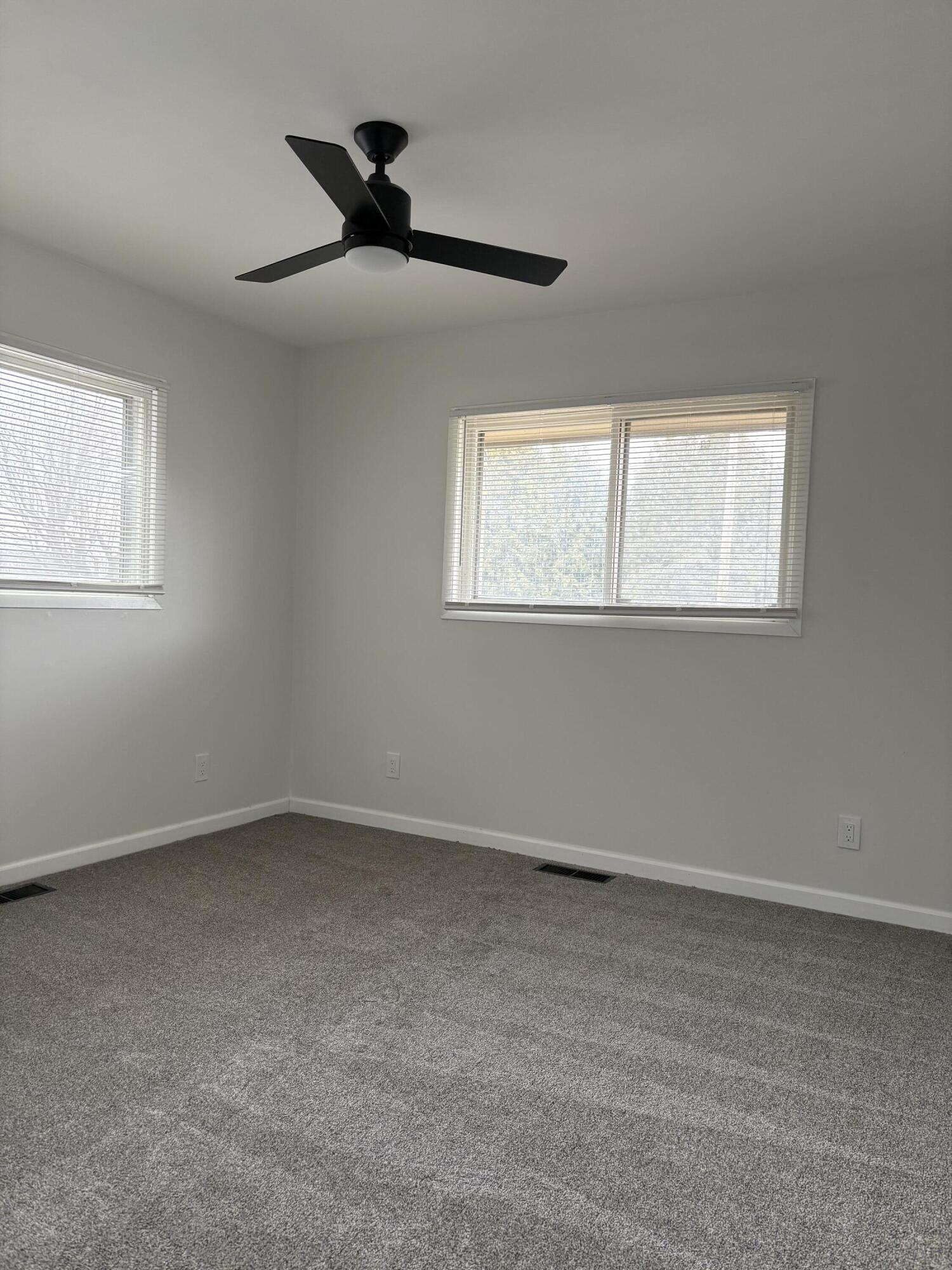 2200 Sheick Road Monroe, MI 48162 - Photo 15 of 16 IMG_1411