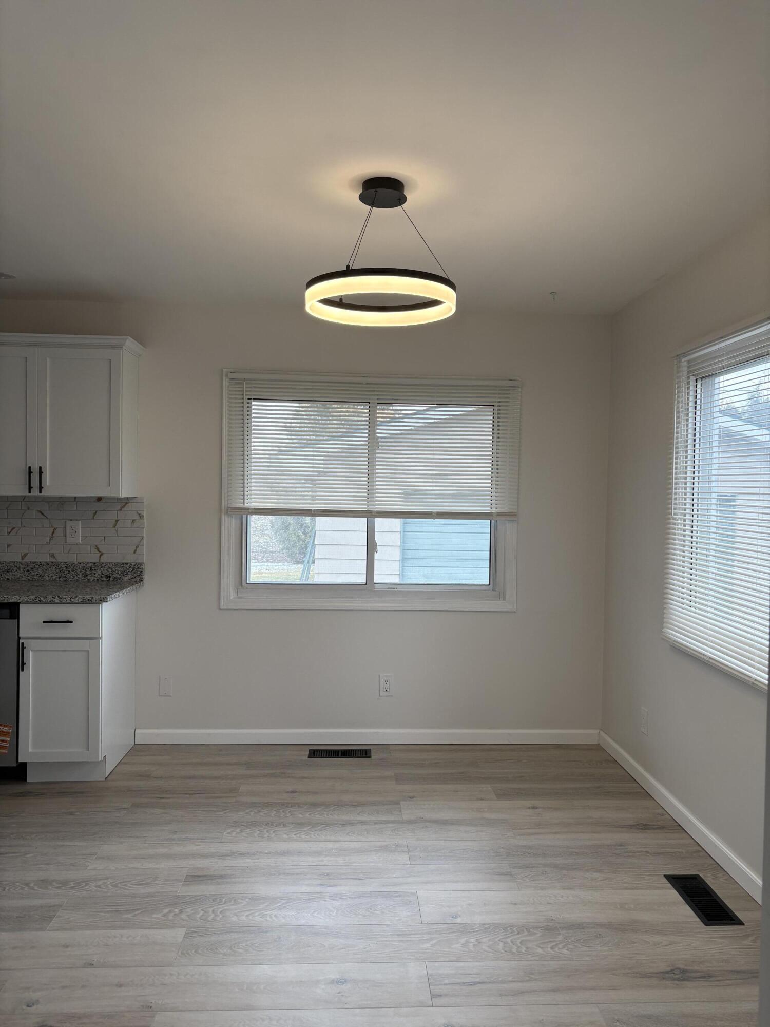 2200 Sheick Road Monroe, MI 48162 - Photo 5 of 16 IMG_1409