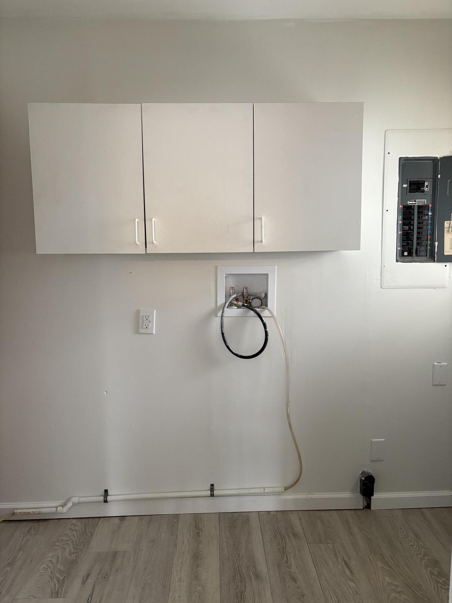 2200 Sheick Road Monroe, MI 48162 - Photo 7 of 16 IMG_1422