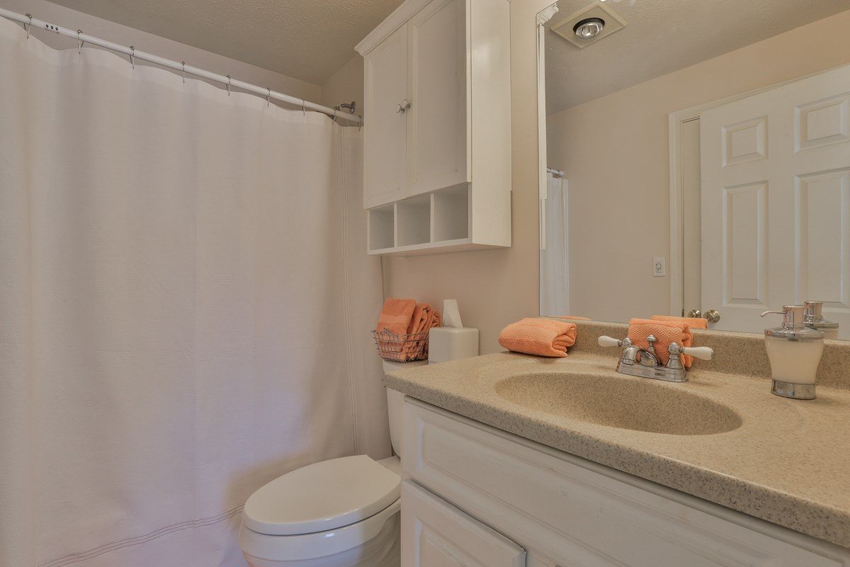 9 Preston Field Road Nashua, NH 03064 - Photo 14 of 19