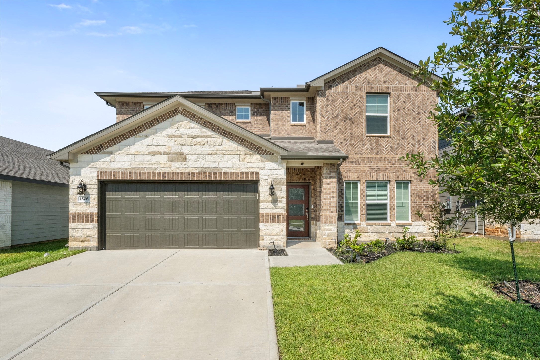 Welcome home to 1506 King Ranch Rd.