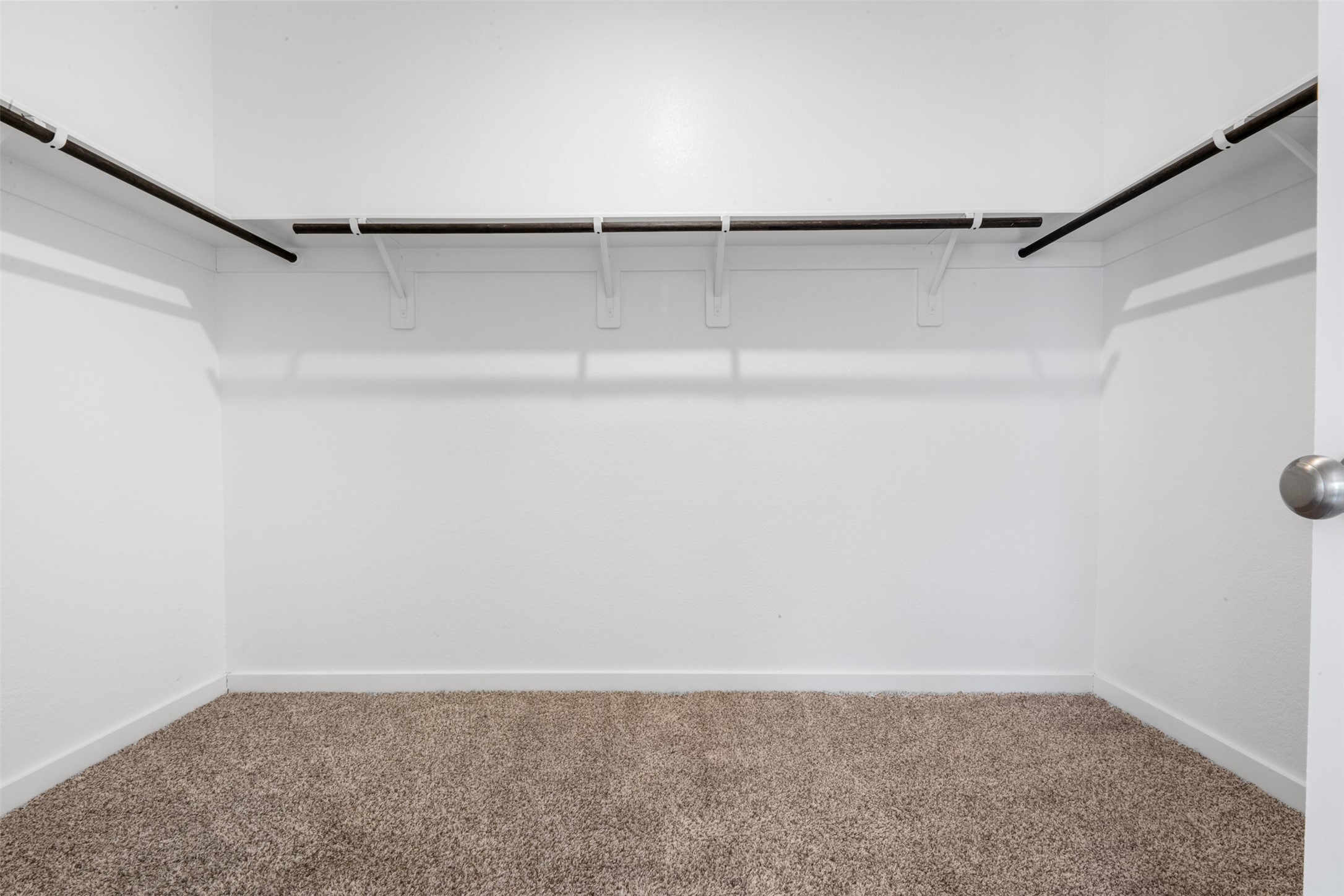 1506 King Rnch Road Conroe, TX 77301 - Photo 16 of 32 Primary closet