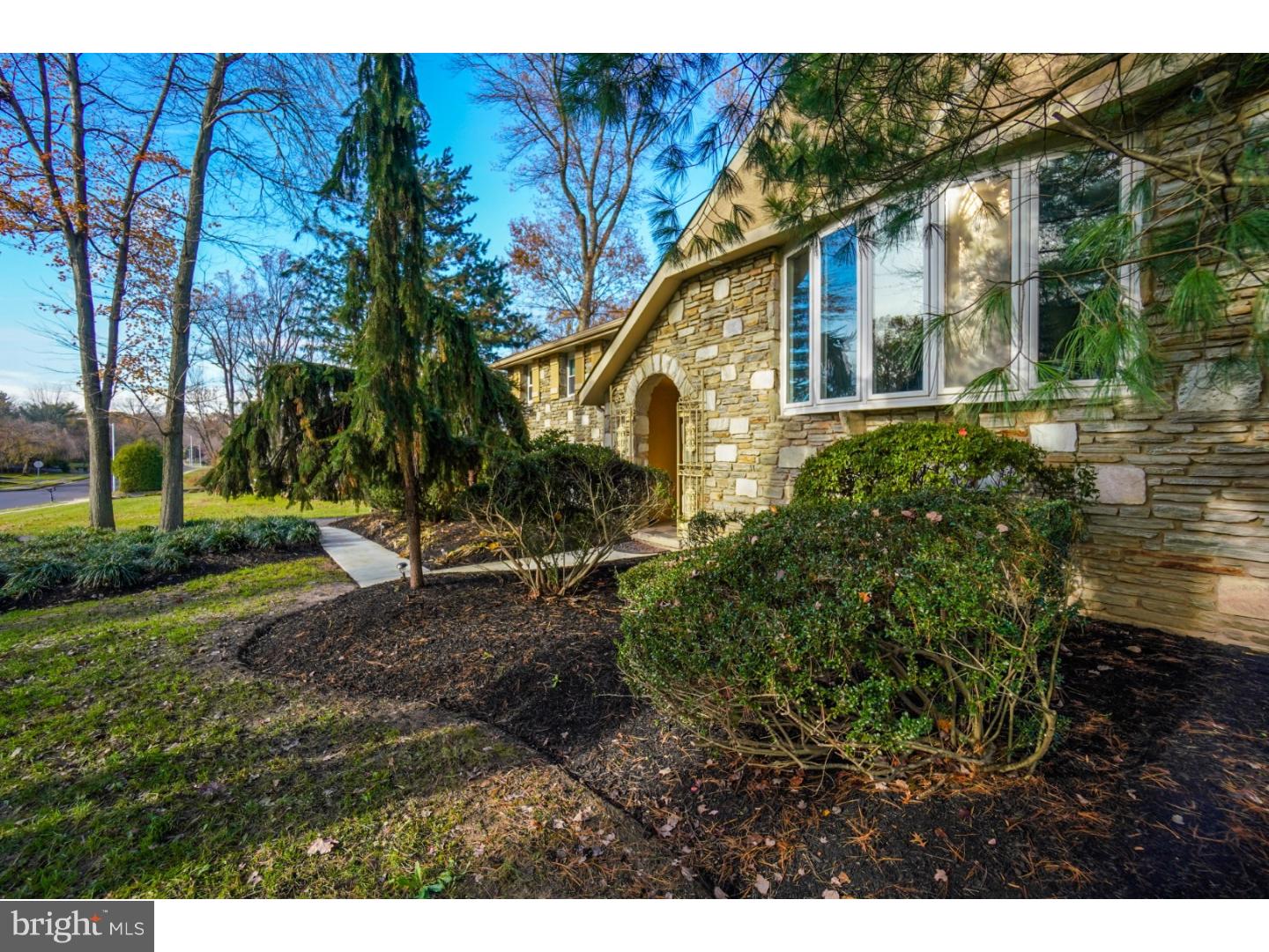 1169 Mettler Road Huntingdon Valley, PA 19006 - Photo 2 of 25 Exterior Front