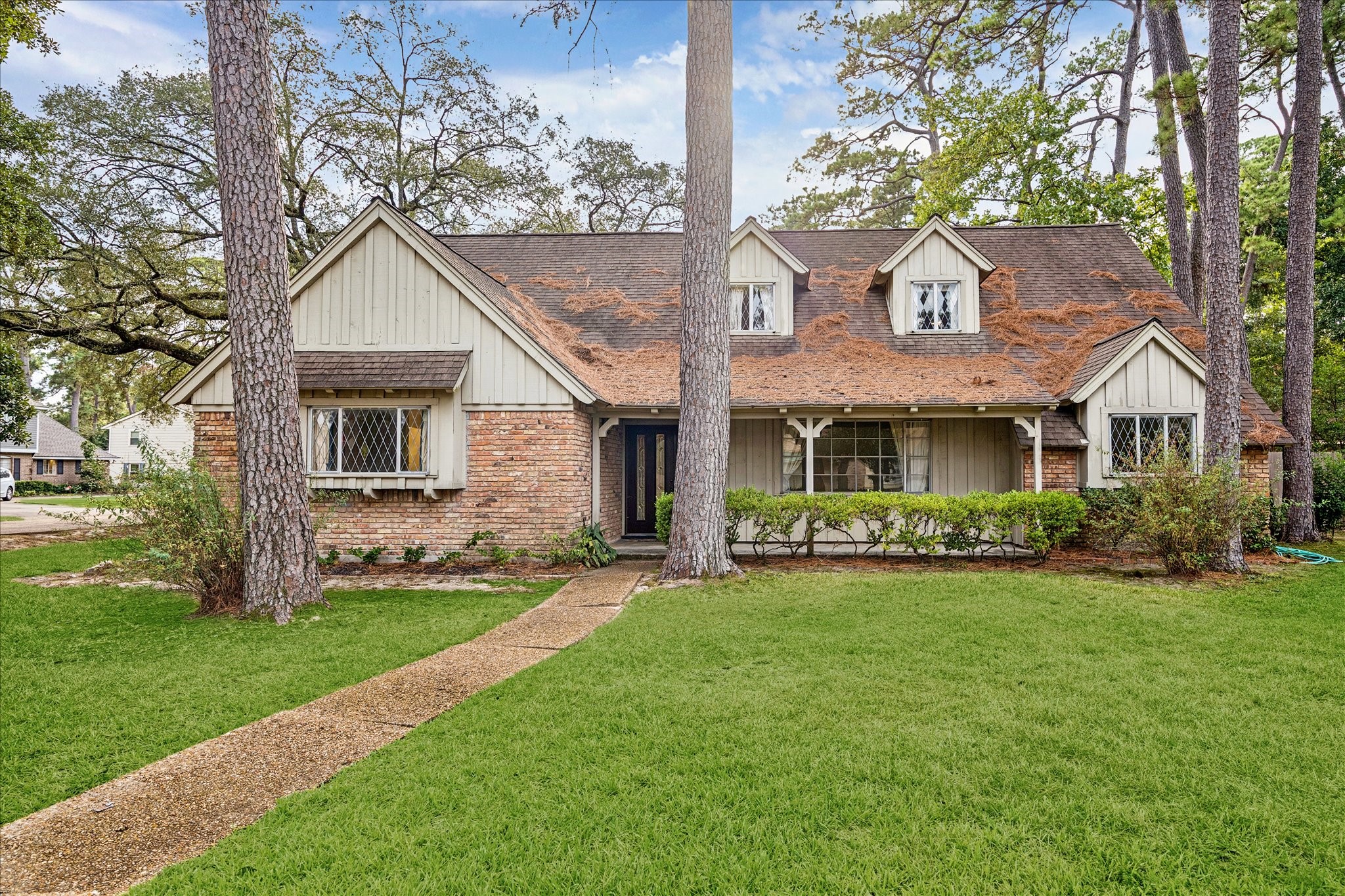 13603 Boca Raton Drive Houston, TX 77069 - Photo 1 of 27 a front view of a residential houses with yard and green space