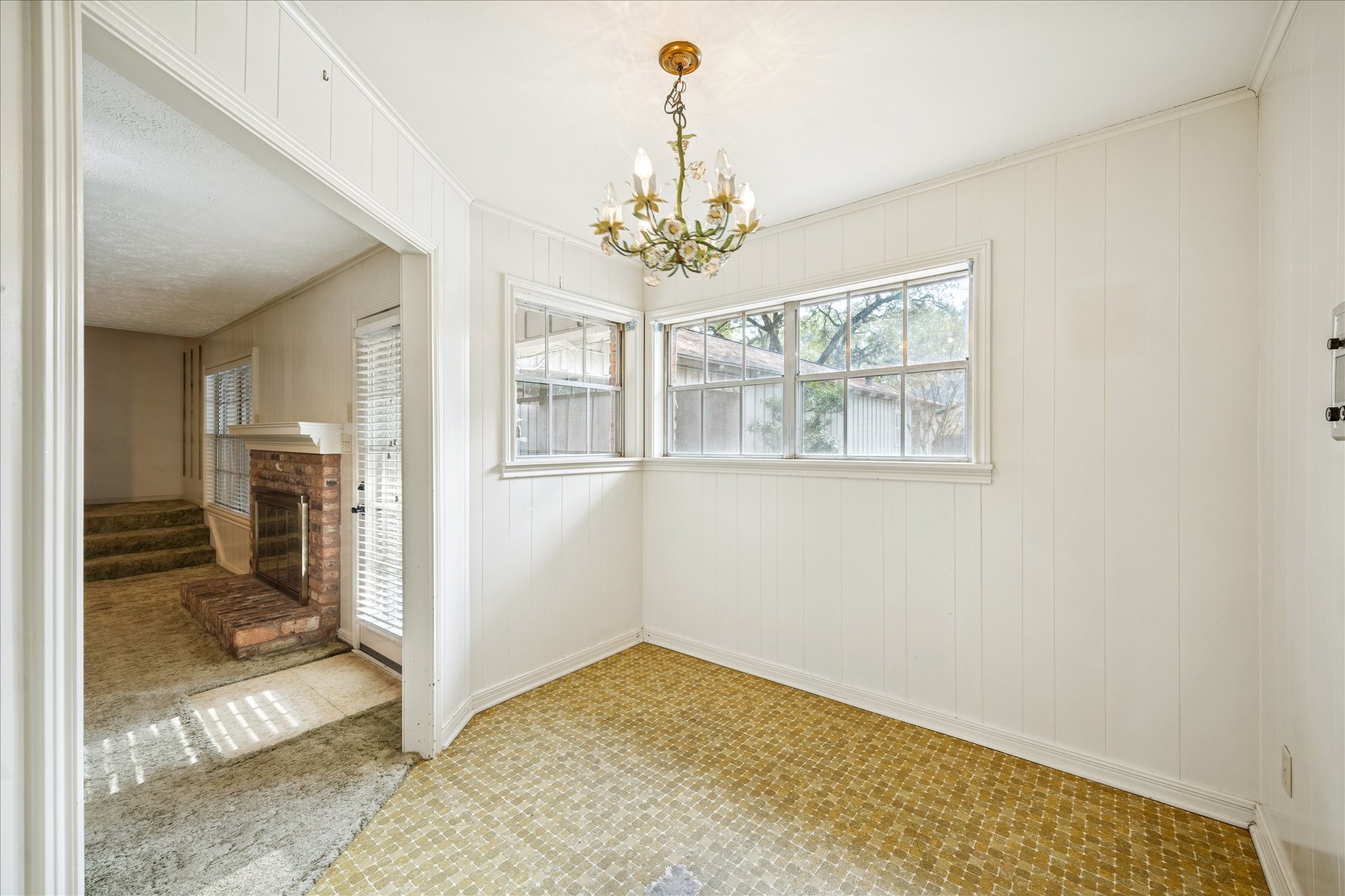 13603 Boca Raton Drive Houston, TX 77069 - Photo 8 of 27 a view of an empty room with a window