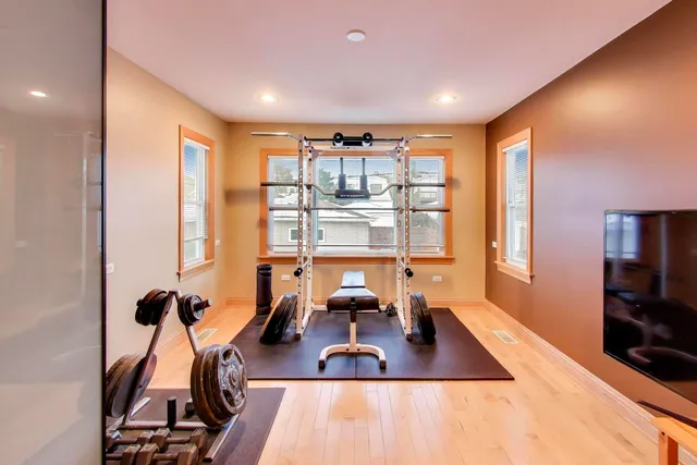 $419,000 | 5948 West Wilson Avenue, Chicago, IL 60630