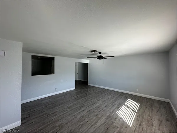 $2,995 | 5075 San Anselmo Street, Las Vegas, NV 89120