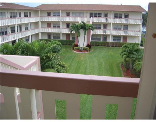 335 Preston H 3350, Unit 335 Boca Raton, FL 33434 - Photo 11 of 25 Exterior Front