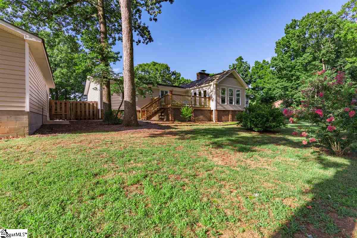 360 Taylor Road Greer, SC 29651 - Photo 5 of 32 Gallery Image 5
