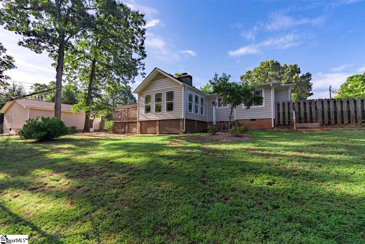 360 Taylor Road Greer, SC 29651 - Photo 7 of 32 Gallery Image 7