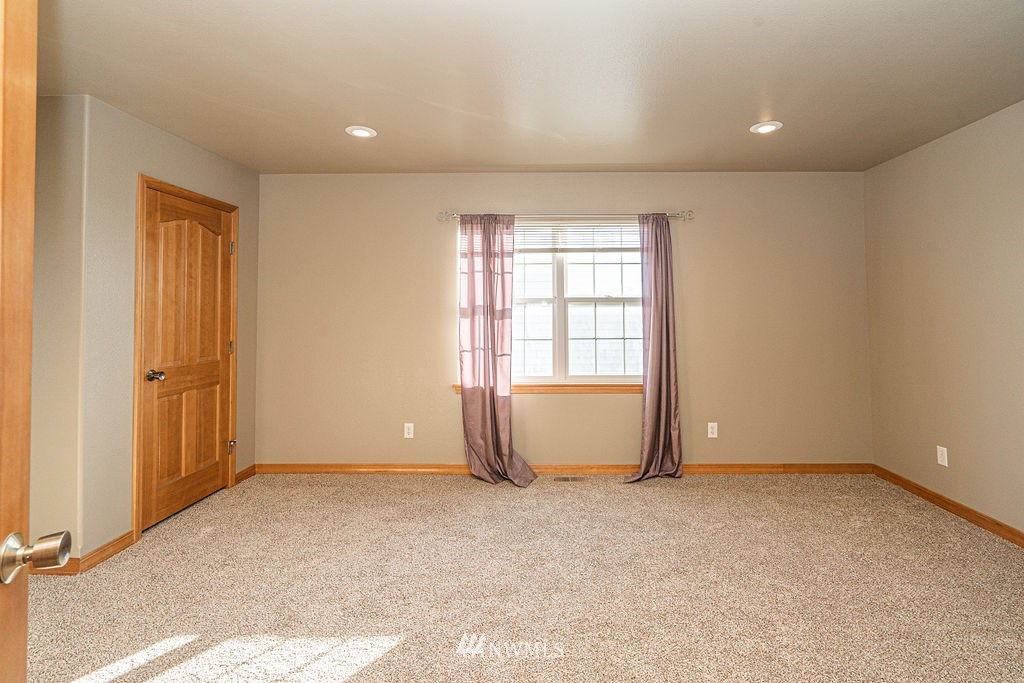 8948 Ne Road Moses Lake, WA 98837 - Photo 14 of 40 Gallery Image 14