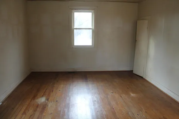 $86,900 | 1012 Crescent Street Northwest, Roanoke, VA 24017