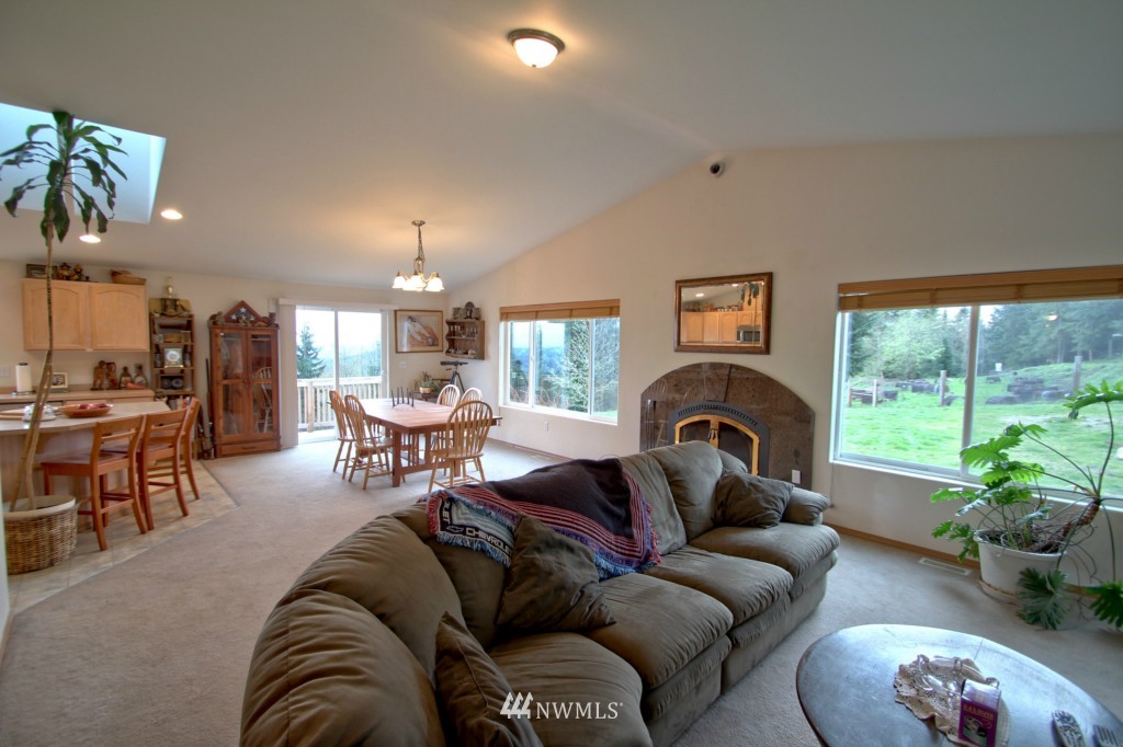 9515 North Cedarvale Loop Road Arlington, WA 98223 - Photo 9 of 16 Gallery Image 9