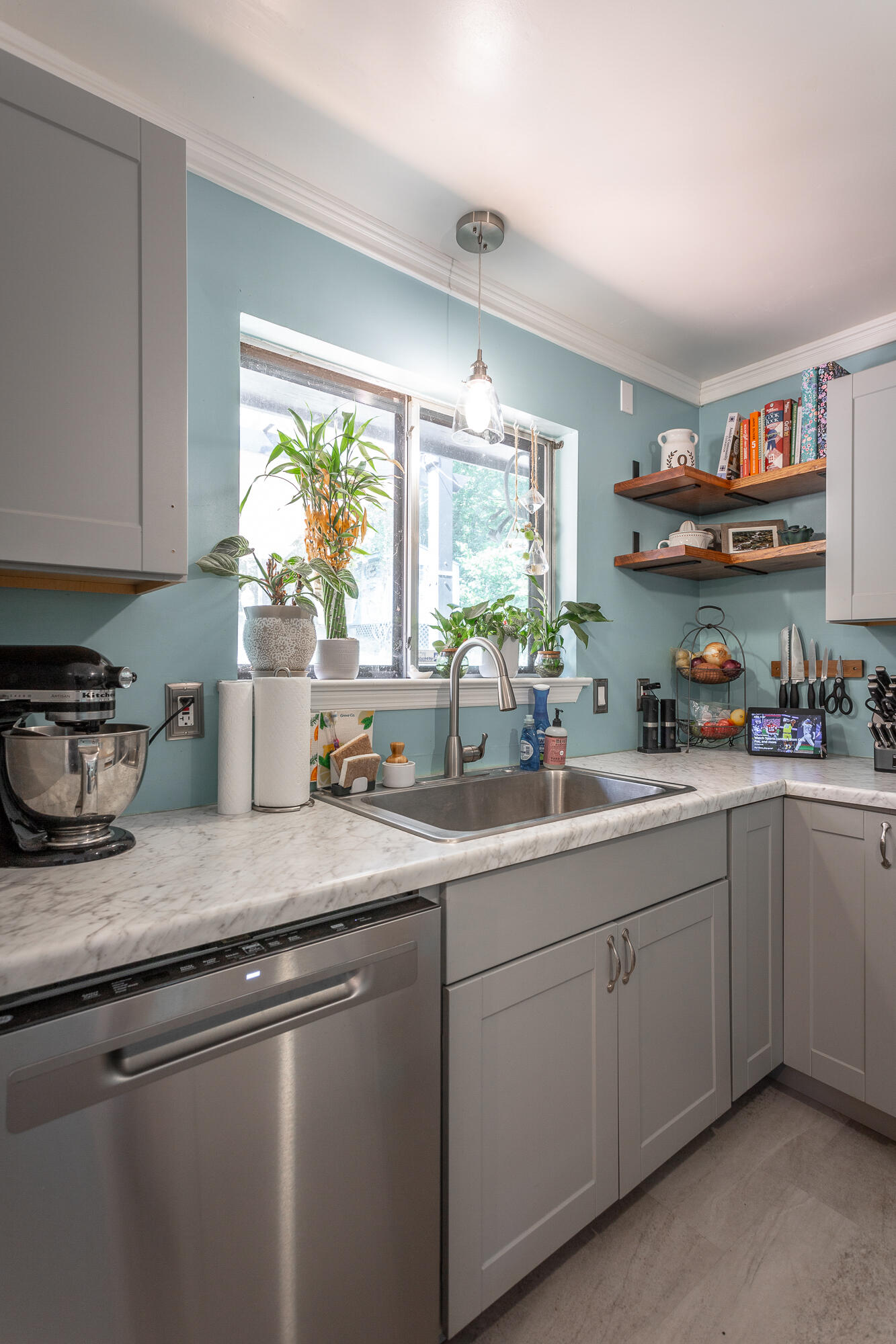 805 Ely Road Hixson, TN 37343 - Photo 11 of 35 Kitchen